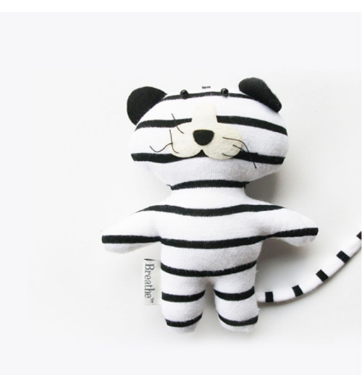 Breathe™ Tiger Sachet White Black Stripes